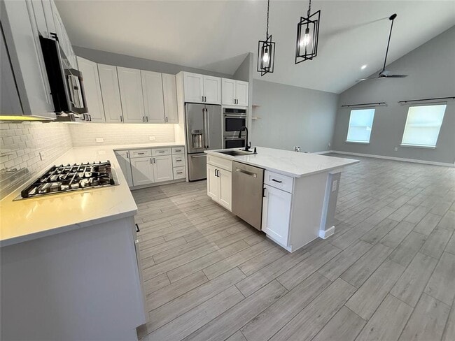 Building Photo - 6609 Ranchito Dr