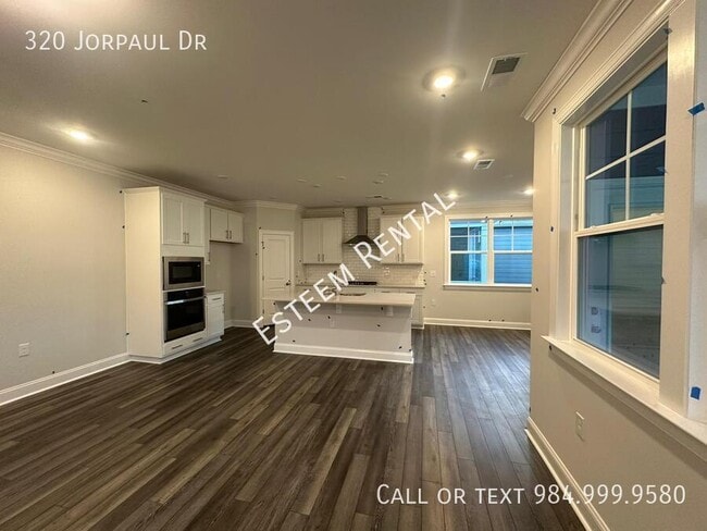 Building Photo - 320 Jorpaul Dr