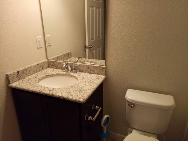 Building Photo - 4755 Chatterton Way