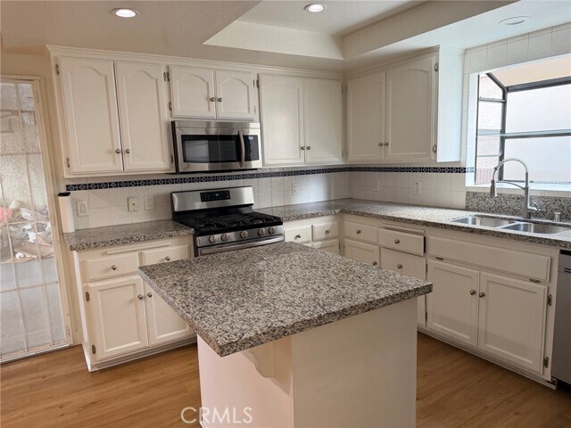 Building Photo - 1029 W 161st St