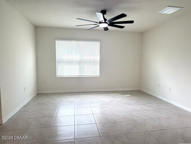 Building Photo - 15 Melogold Dr