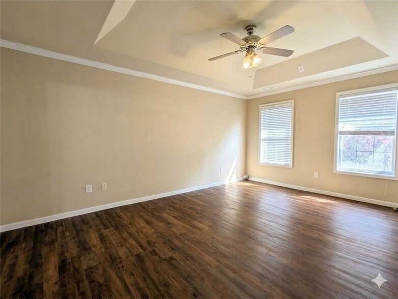 Building Photo - 830 Meadowsong Cir