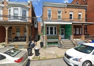 Building Photo - 3225 Joe Hammer Sq