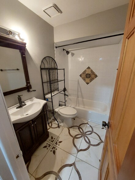 Building Photo - 12216 N 59th St