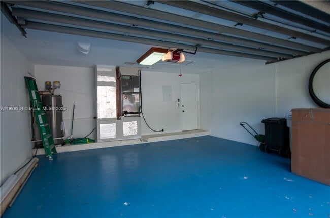 Building Photo - 7440 NW 65th Ln