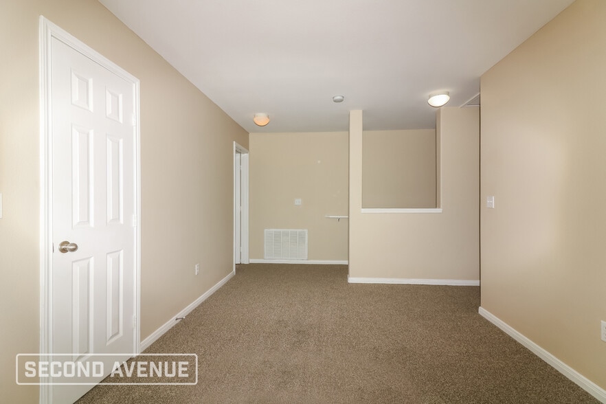 Building Photo - 1117 Livermore St