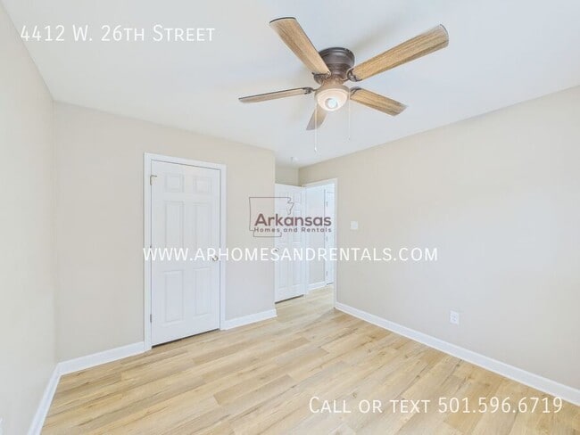 Building Photo - 4412 W 26th St