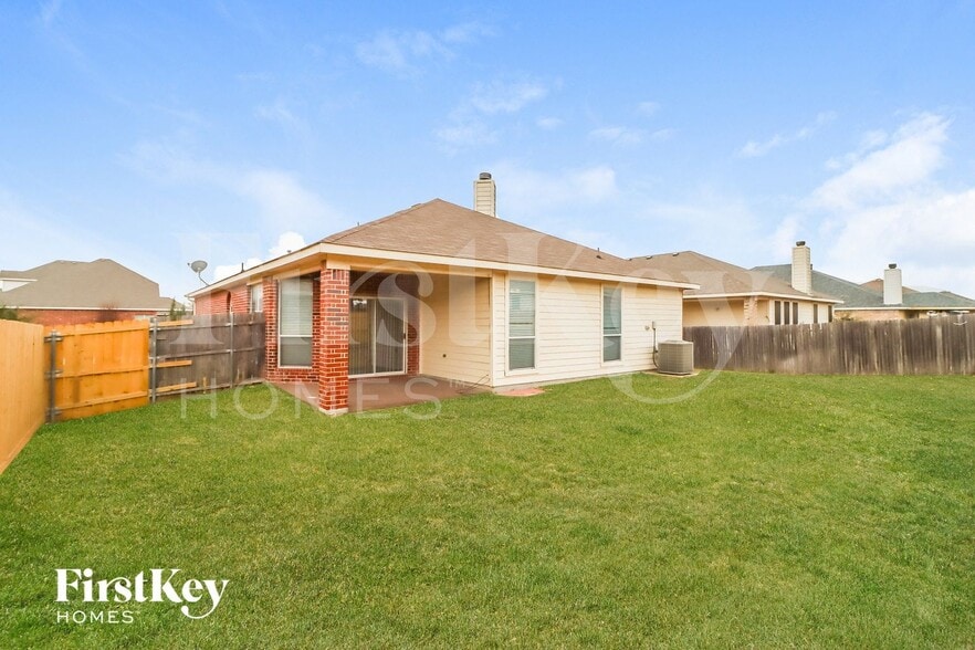 Building Photo - 1104 Hearthstone Dr