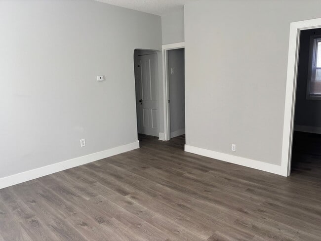 Building Photo - 1427 Wall St