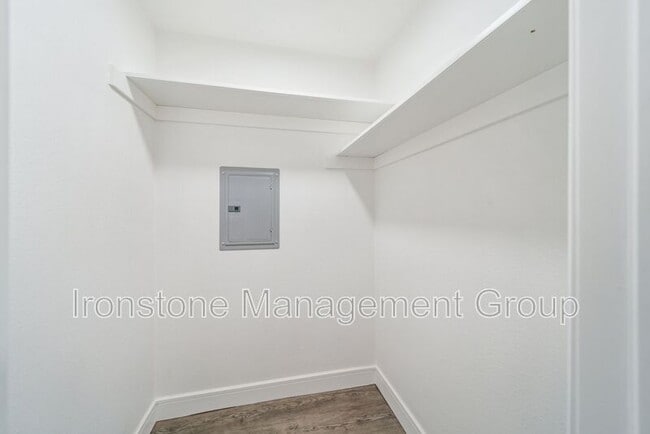 Building Photo - 3171 49th St