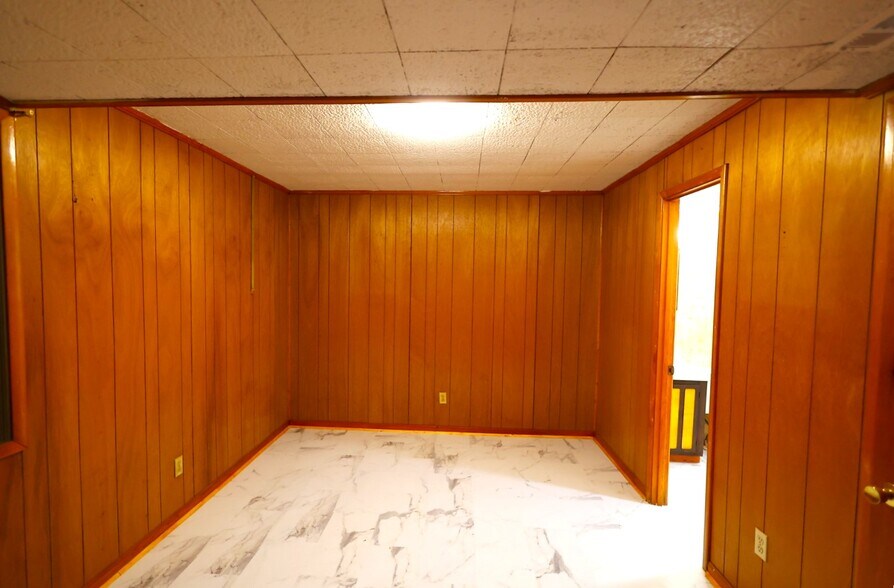 Building Photo - 1230 Fork Creek Trl