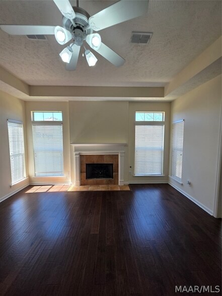 Building Photo - 9400 Bristlecone Dr