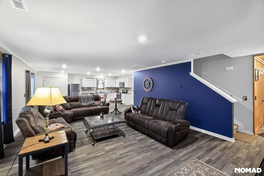 Building Photo - 629 Whitney Rd