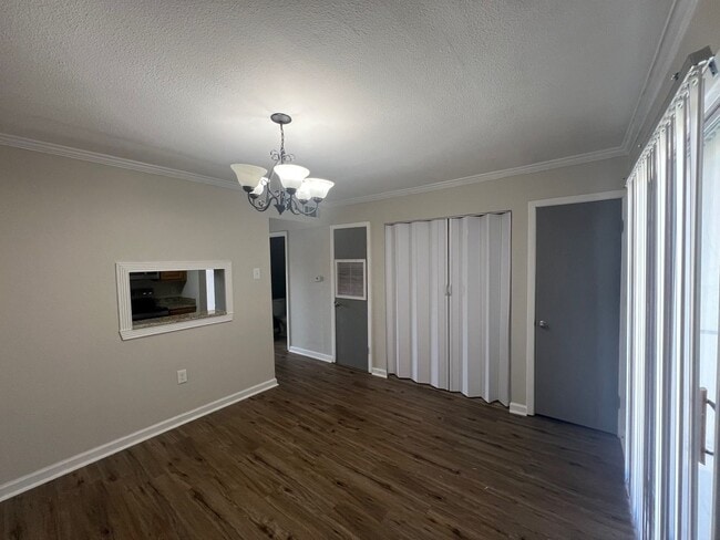 Building Photo - 10286 W Winston Ave