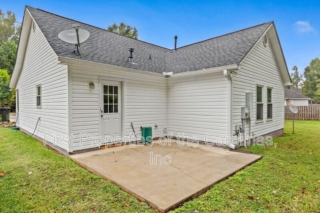 Building Photo - 740 Morningside Dr