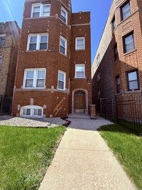 Building Photo - 7336 S Artesian Ave
