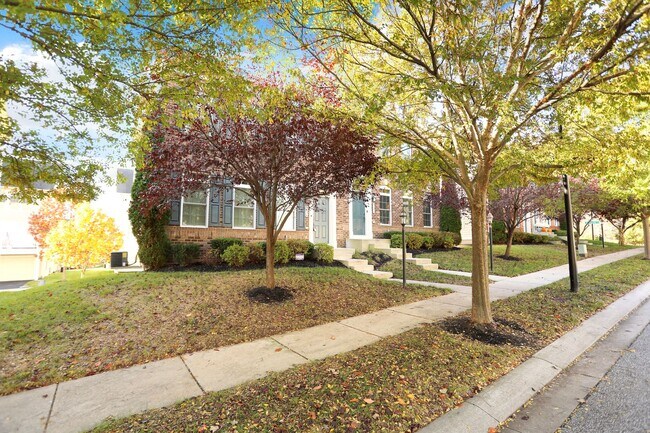 Building Photo - 8638 Westford Rd