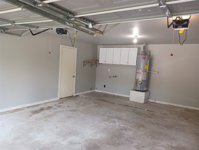 Building Photo - 3210 Willie Way