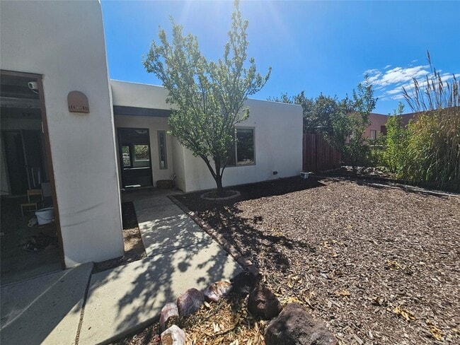 Building Photo - 7524 Kachina Loop