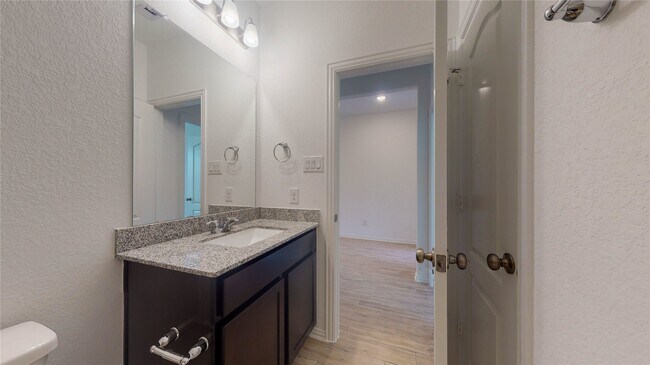 Building Photo - 31314 Whitfield Ct