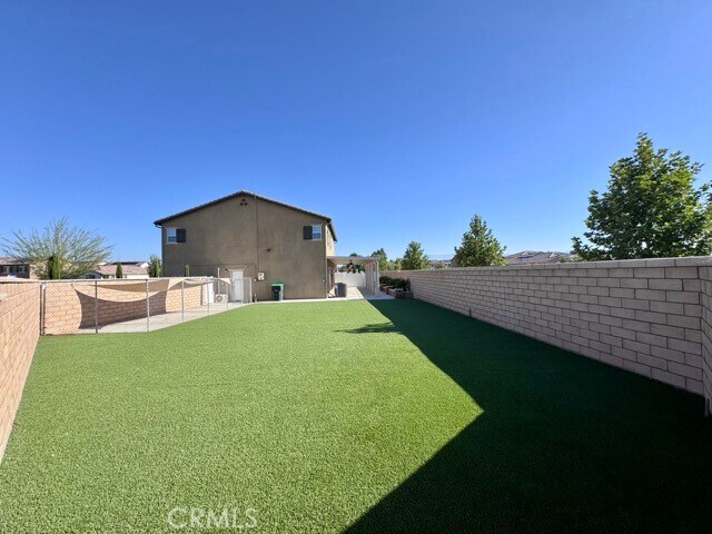 Building Photo - 1760 Chute Dr