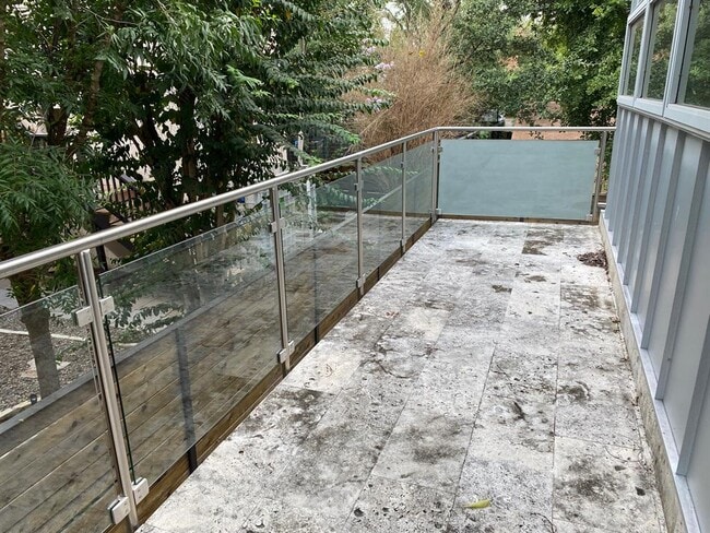 Building Photo - 1605 Newfield Ln