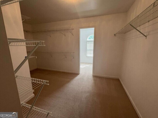 Building Photo - 1150 Lamont Cir