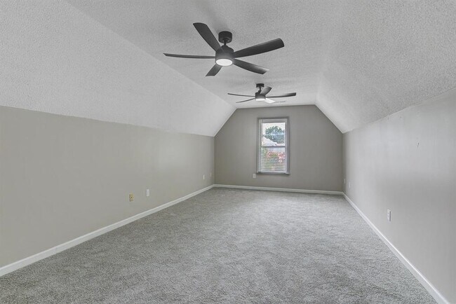 Building Photo - 8952 Vorlich Cove