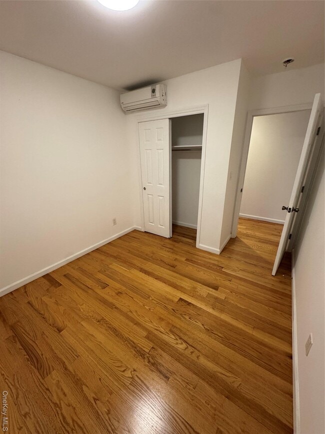 Building Photo - 9-14 College Point Blvd