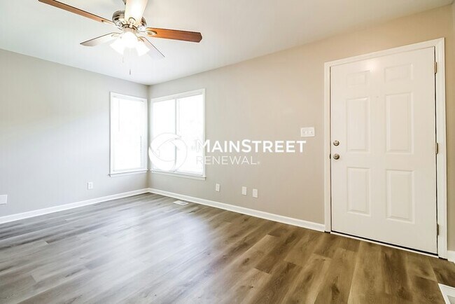 Building Photo - 3 Bedroom Pet-Friendly Home in GARNER, NC with Main Street Renewal