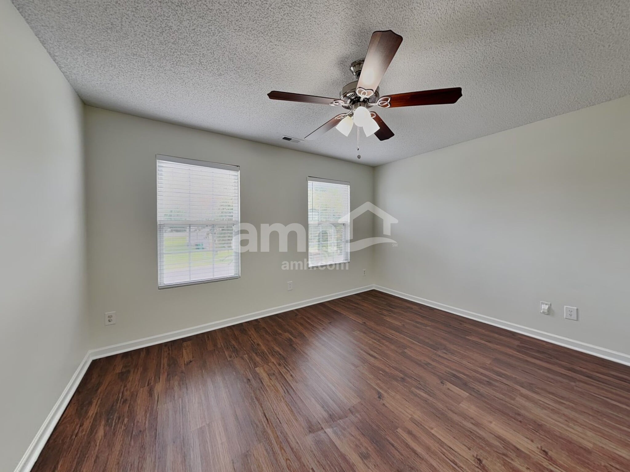 Building Photo - 2305 Apple Glen Ln