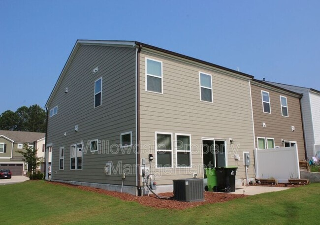 Building Photo - 1139 Chestnut Bluff Run