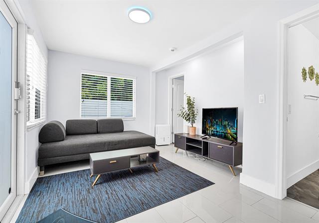 Building Photo - 1210 Biarritz Dr