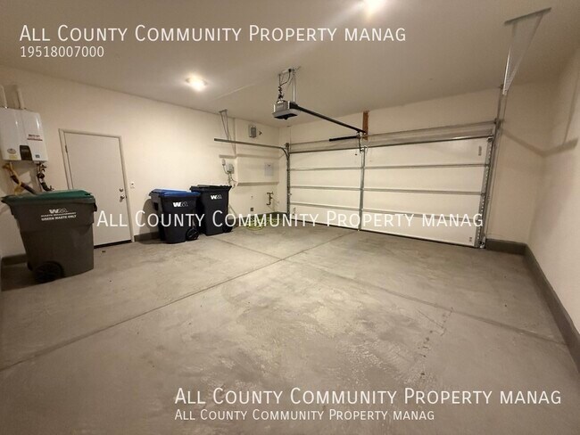 Building Photo - 11615 Zoeller St