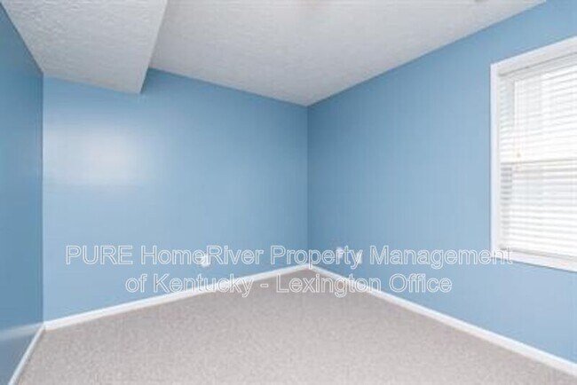Building Photo - 296 Forest Hill Dr