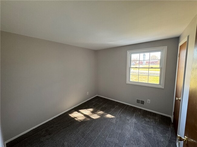 Building Photo - 1095 Hamlin Parma Townline Rd