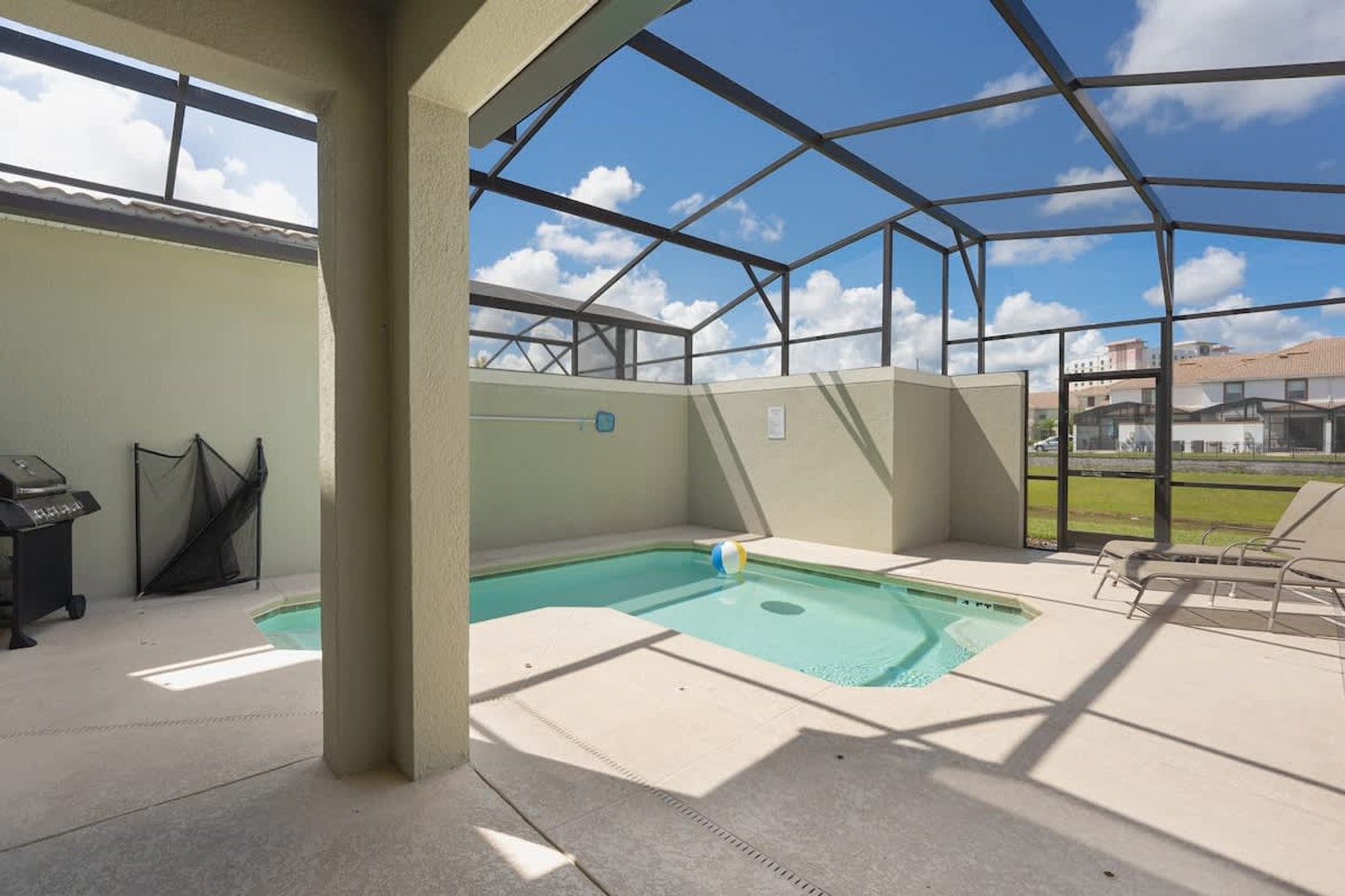 Building Photo - 4823 Romeo Cir