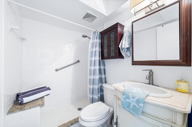 Building Photo - 3563 Longmeadow