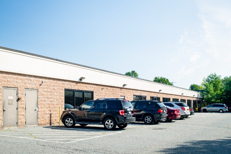 Building Photo - 39 Crystal Run Rd
