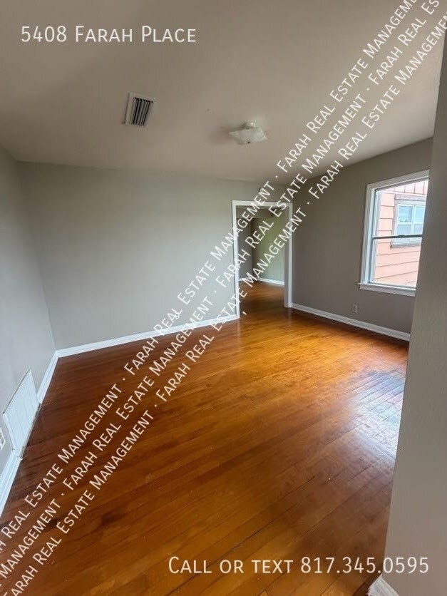 Building Photo - 5408 Farah Pl