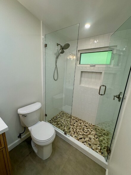 Building Photo - 110 Paseo De La Concha