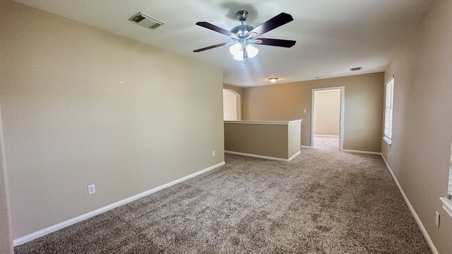 Building Photo - Charming 3-Bedroom Home Just Minutes from ...