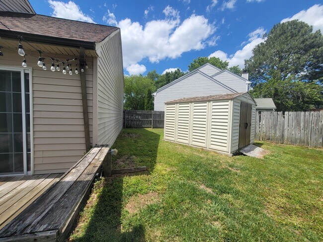 Building Photo - 1792 Moonstone Dr