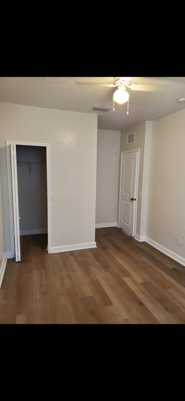 Building Photo - 2286 Shoma Dr