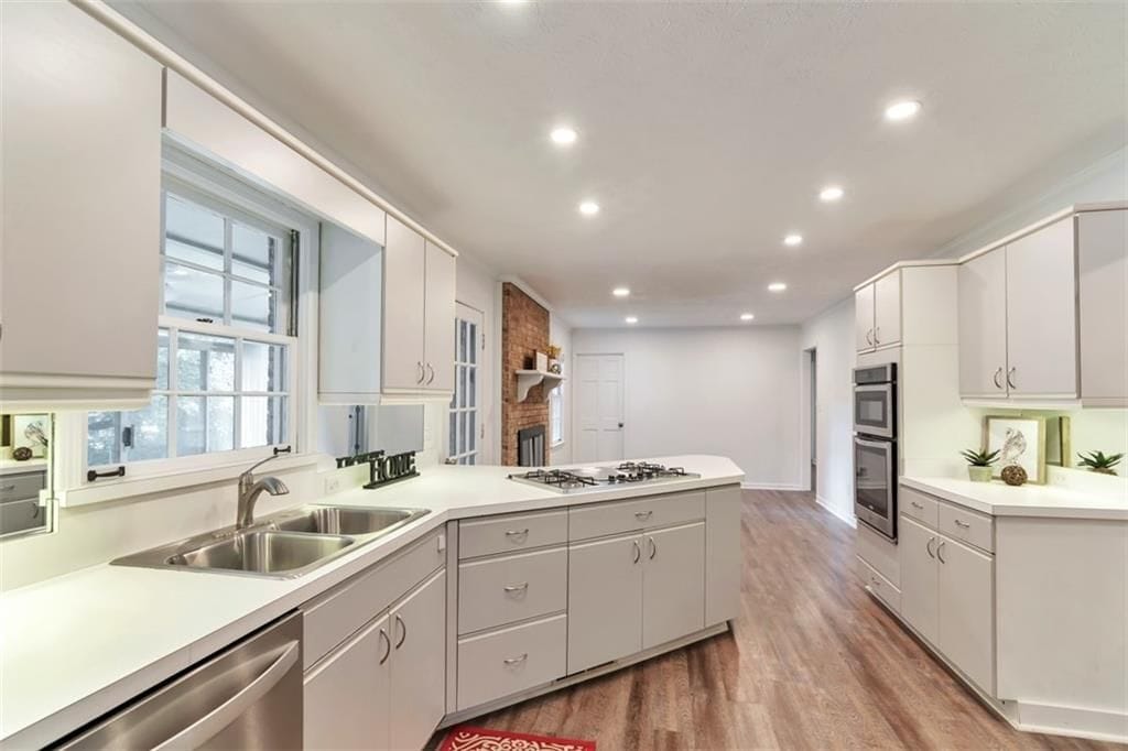 Building Photo - 759 Glen Cir SW