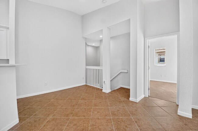 Building Photo - "Charming 2-Bed, 2-Bath Oasis in Riviera Beach – Your Perfect Retreat!"