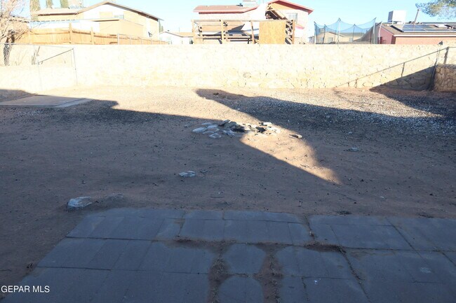 Building Photo - 10736 Obsidian St