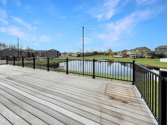 Building Photo - 5526 Wisconsin Ave N