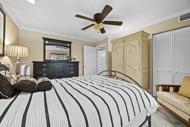 Building Photo - 21691 Tall Palm Cir