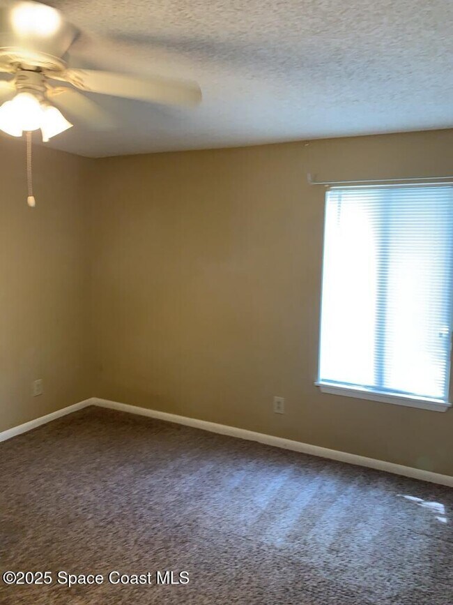 Building Photo - 3545 Sable Palm Ln